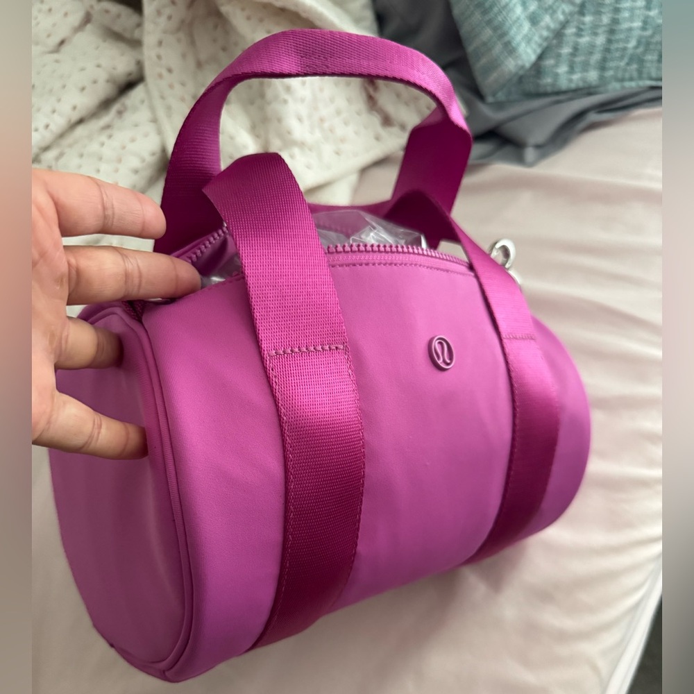 Lululemon Athletica Fuchsia Travel Bag